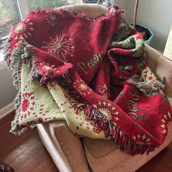 Christmas Throw Wreaths Of The Season Holiday Tapestry Blanket 51” X 68” - Picture 11 of 16